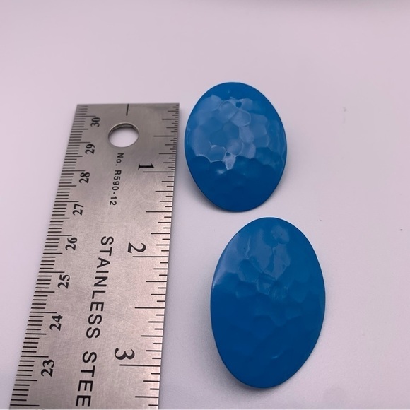 Large Blue Retro 80s Inspired Textured Stud Earrings - Picture 4 of 6